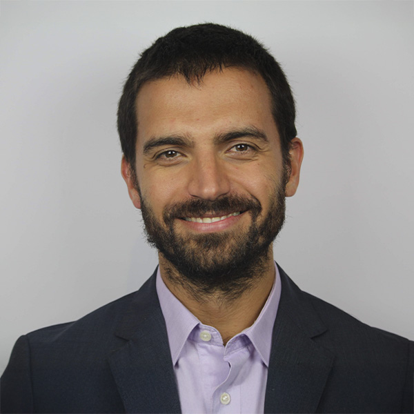 Nuno Marques, Psicólogo e Psicoterapeuta, Terapeuta Familiar e de Casal e Gestor de Carreira no CPMP em Lisboa.